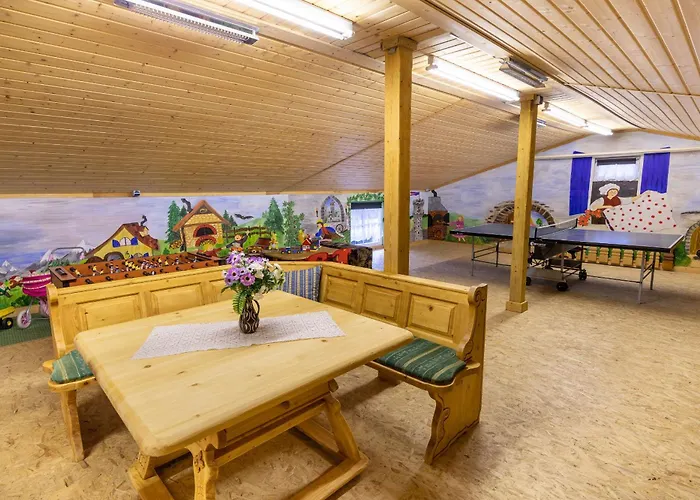 Maerchenhafte Ferienhaeuser Kaulsdorf