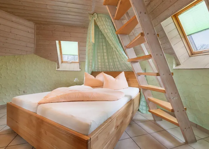 Maerchenhafte Ferienhaeuser Apartman Kaulsdorf